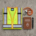 Kit Territorial: Chaleco Reflectivo, Silbato y Libreta de Campo